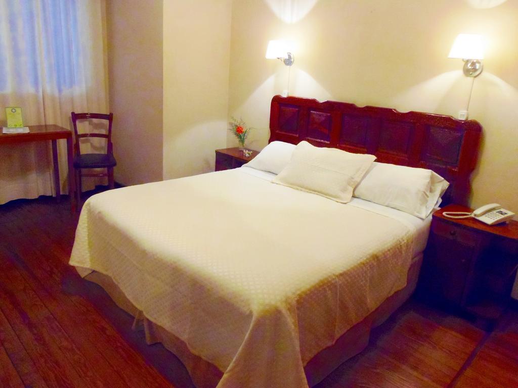 City Hotel Mar Del Plata Room photo